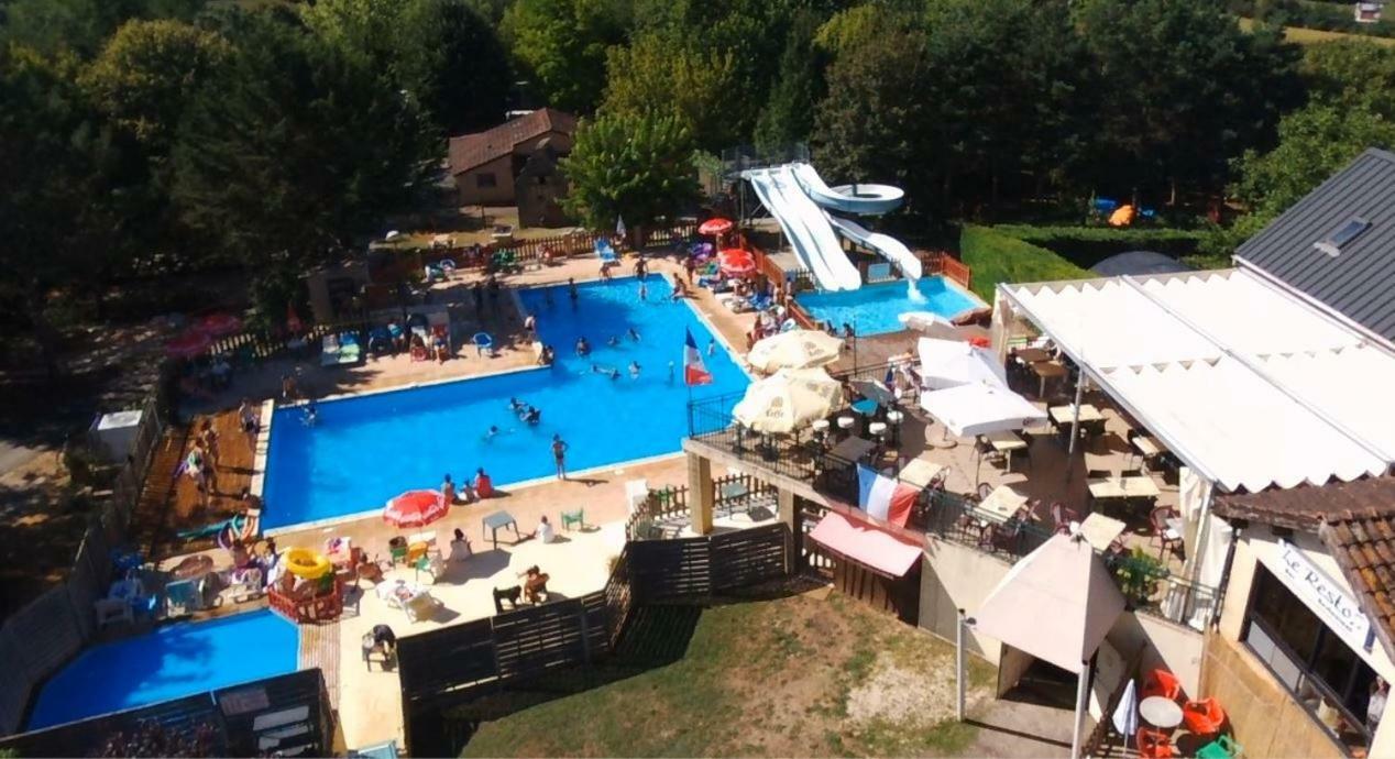 Camping Le Pigeonnier Saint-Crepin-et-Carlucet Экстерьер фото